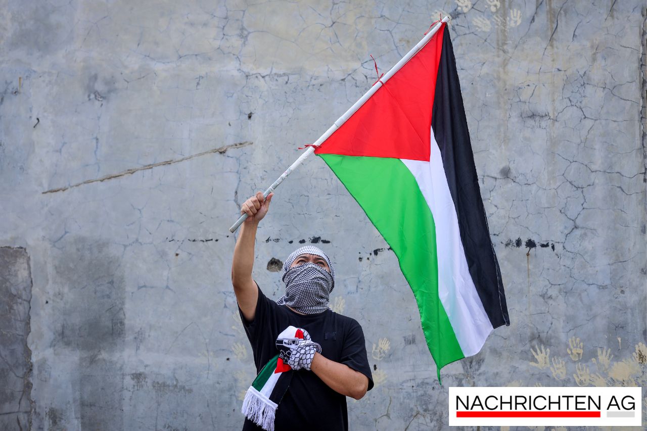 Tausende demonstrieren in Berlin:  United 4 Gaza  gegen Krieg und Hunger