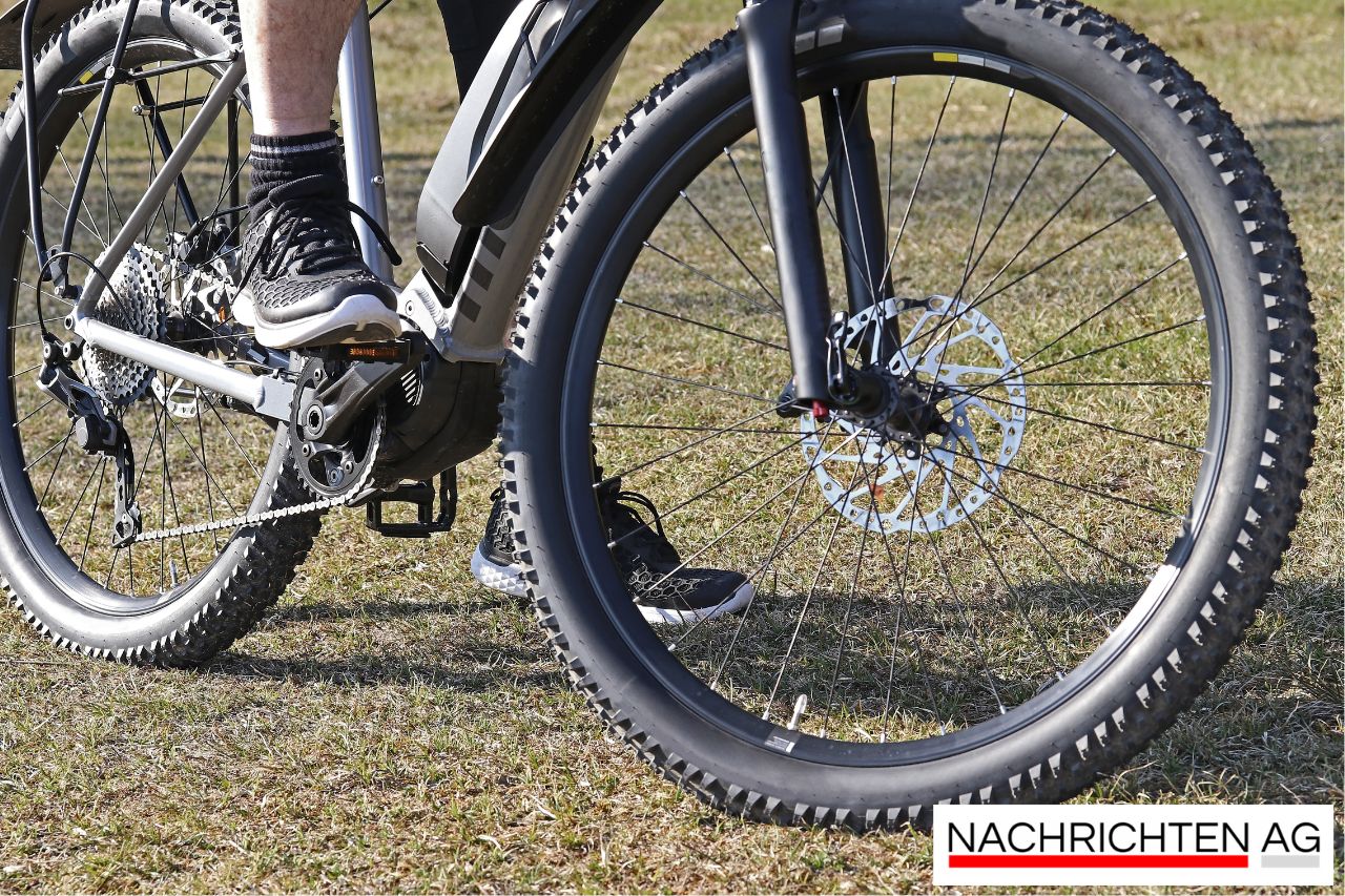 E-Bike-Fahrer im Salzlandkreis: Raubüberfall oder alkoholbedingter Sturz?