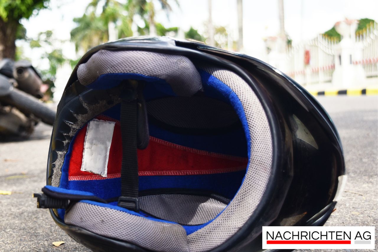 Motorradfahrer prallt gegen Lkw: Schwer verletzt im Wartburgkreis!